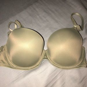 Wear Everywhere Lightly Lined || PRICE NEGOTIABLE